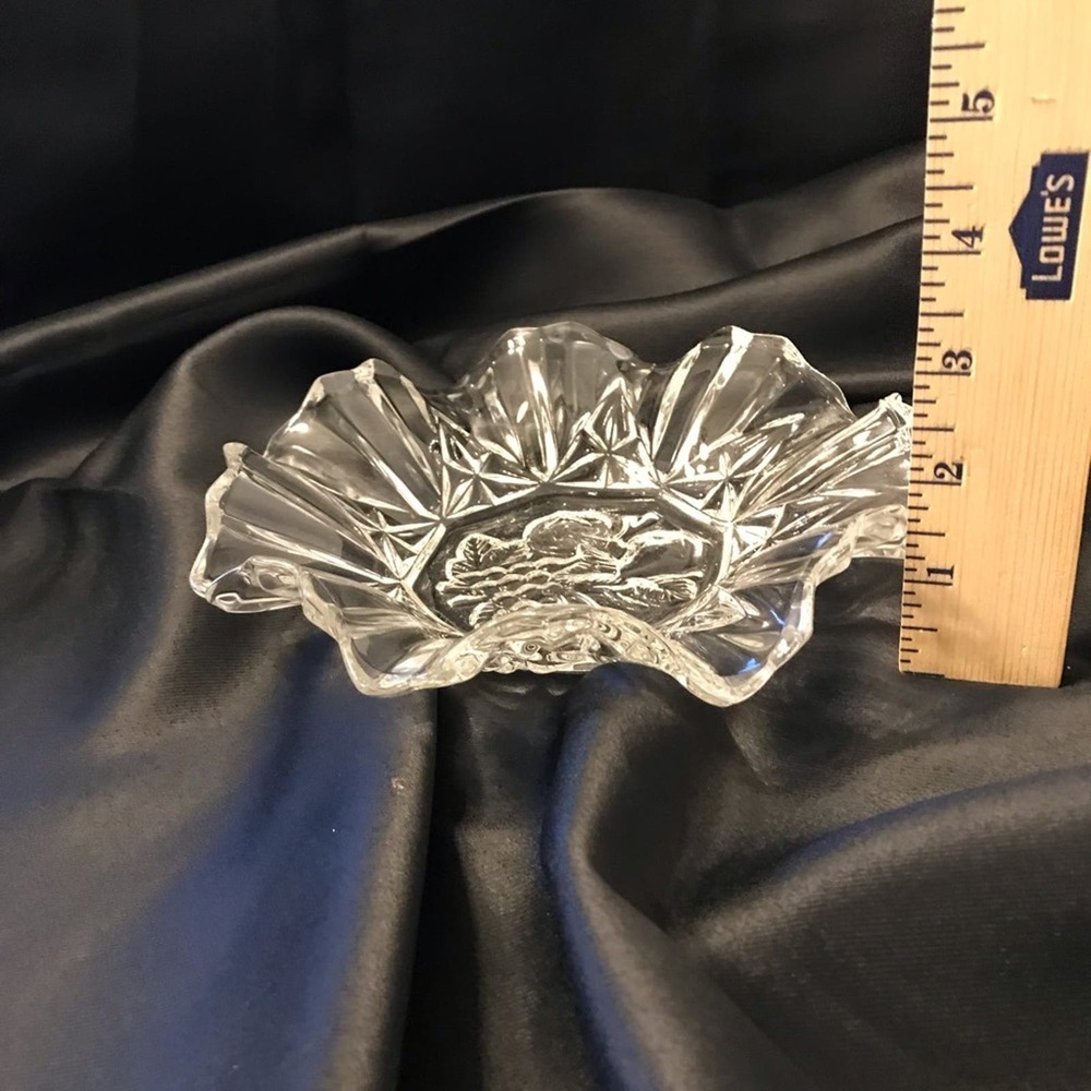 Vintage Pioneer Intaglio Fruit Crystal Ruffled Serving Set by Federal - Picture 15 of 15